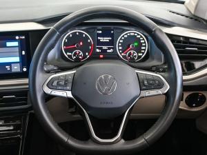 Volkswagen Polo sedan 1.0TSI Life - Image 6