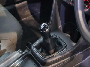 Volkswagen Polo Vivo hatch 1.4 Comfortline - Image 20