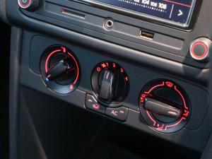 Volkswagen Polo Vivo hatch 1.4 Comfortline - Image 18