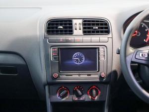 Volkswagen Polo Vivo hatch 1.6 Comfortline auto - Image 15
