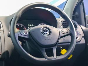 Volkswagen Polo Vivo hatch 1.6 Comfortline auto - Image 18