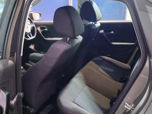 Volkswagen Polo Vivo hatch 1.6 Comfortline auto - Image 20