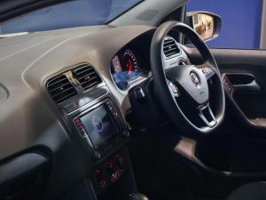 Volkswagen Polo Vivo hatch 1.6 Comfortline auto - Image 23
