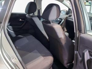Volkswagen Polo Vivo hatch 1.6 Comfortline auto - Image 24