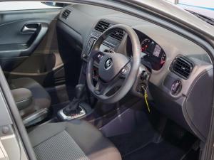 Volkswagen Polo Vivo hatch 1.6 Comfortline auto - Image 27