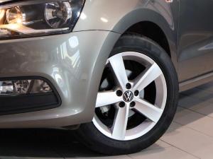 Volkswagen Polo Vivo hatch 1.6 Comfortline auto - Image 3