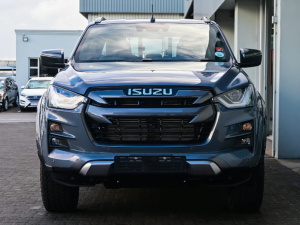 Isuzu D-Max 3.0TD double cab V-Cross 4x4 - Image 2