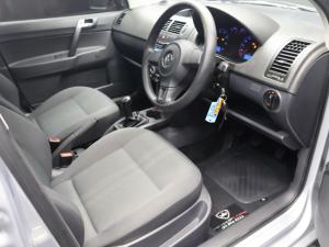 Volkswagen Polo Vivo 5-door 1.4 Blueline - Image 9