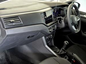 Volkswagen Polo hatch 1.0TSI - Image 14