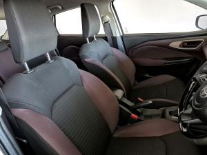 Toyota Starlet Cross 1.5 XS auto - Image 18