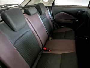 Toyota Starlet Cross 1.5 XS auto - Image 19