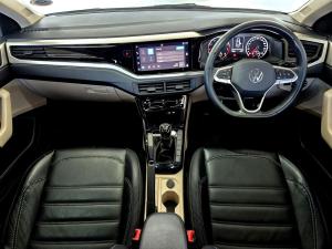 Volkswagen Polo sedan 1.6 Life manual - Image 11