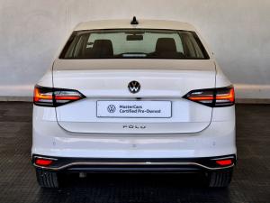 Volkswagen Polo sedan 1.6 Life manual - Image 8