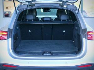 Mercedes-Benz GLC GLC300d 4Matic Avantgarde - Image 10
