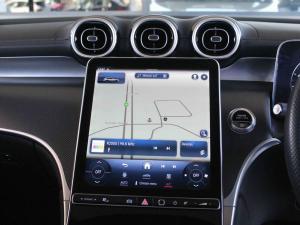 Mercedes-Benz GLC GLC300d 4Matic Avantgarde - Image 13