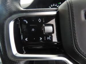 Land Rover Range Rover Evoque D200 R-Dynamic HSE - Image 13