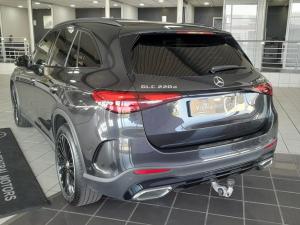 Mercedes-Benz GLC GLC220d 4Matic Avantgarde - Image 5