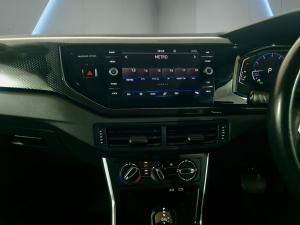 Volkswagen Polo hatch 1.0TSI Life auto - Image 13