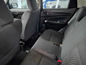 Suzuki Swift 1.2 GLX - Image 13