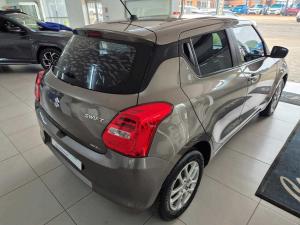 Suzuki Swift 1.2 GLX - Image 8