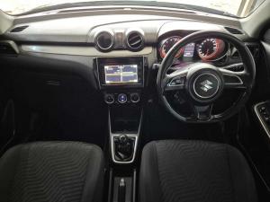 Suzuki Swift 1.2 GLX - Image 9