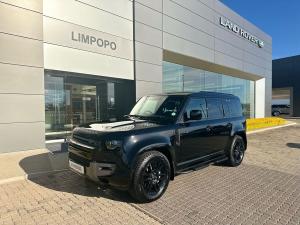 Land Rover Defender 110 D350 X-Dynamic HSE - Image 3
