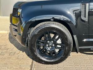 Land Rover Defender 110 D350 X-Dynamic HSE - Image 7