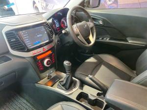 Mahindra XUV300 1.5TD W8 - Image 9