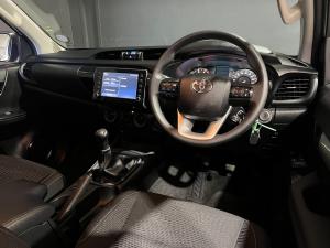 Toyota Hilux 2.4GD-6 Xtra cab Raider manual - Image 13