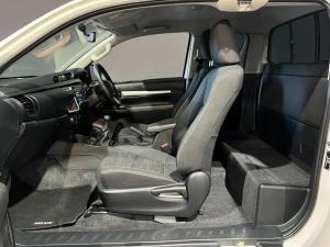 Toyota Hilux 2.4GD-6 Xtra cab Raider manual - Image 14