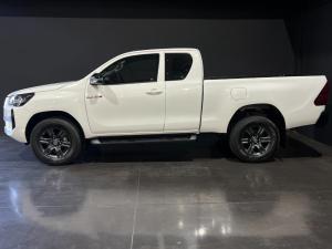 Toyota Hilux 2.4GD-6 Xtra cab Raider manual - Image 4