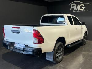 Toyota Hilux 2.4GD-6 Xtra cab Raider manual - Image 5