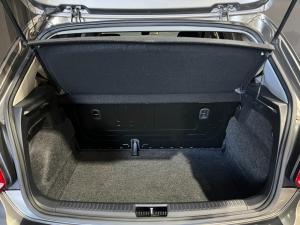 Volkswagen Polo Vivo hatch 1.4 Comfortline - Image 7