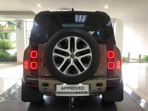 Land Rover Defender 110 D300 X-Dynamic HSE - Image 5