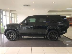 Land Rover Defender 130 D300 X-Dynamic HSE - Image 3