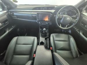 Toyota Hilux 2.8GD-6 double cab Legend manual - Image 6