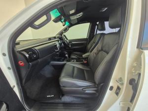 Toyota Hilux 2.8GD-6 double cab Legend manual - Image 7