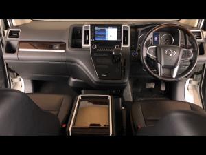 Toyota Quantum 2.8 LWB bus 9-seater VX Premium - Image 6