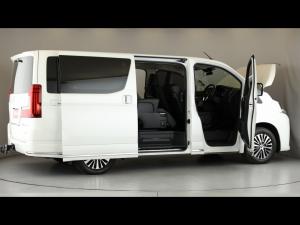 Toyota Quantum 2.8 LWB bus 9-seater VX Premium - Image 16