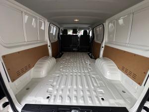 Toyota Quantum 2.8 LWB panel van - Image 16