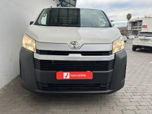 Toyota Quantum 2.8 LWB panel van - Image 4
