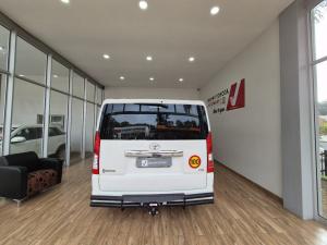 Toyota Quantum 2.8 LWB bus 11-seater GL - Image 5