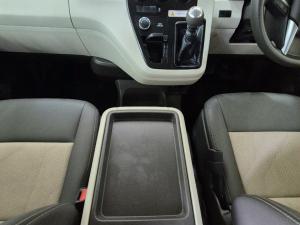 Toyota Quantum 2.8 LWB bus 11-seater GL - Image 8