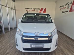 Toyota Quantum 2.8 LWB bus 11-seater GL - Image 4