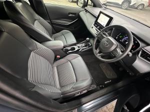 Toyota Corolla 1.8 Hybrid XR - Image 15