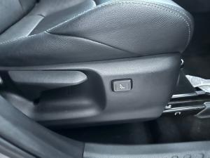 Toyota C-HR 1.2T Luxury - Image 13