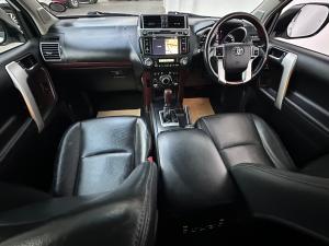Toyota Land Cruiser Prado 4.0 VX - Image 6