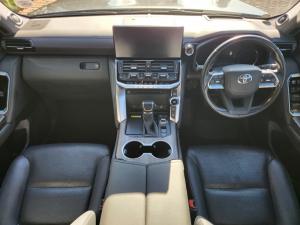 Toyota Land Cruiser 300 3.3D ZX - Image 6