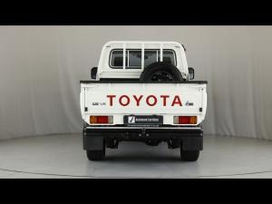 Toyota Land Cruiser 79 4.5D-4D V8 single cab LX - Image 5