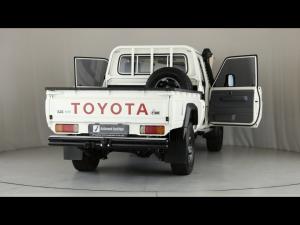 Toyota Land Cruiser 79 4.5D-4D V8 single cab LX - Image 9